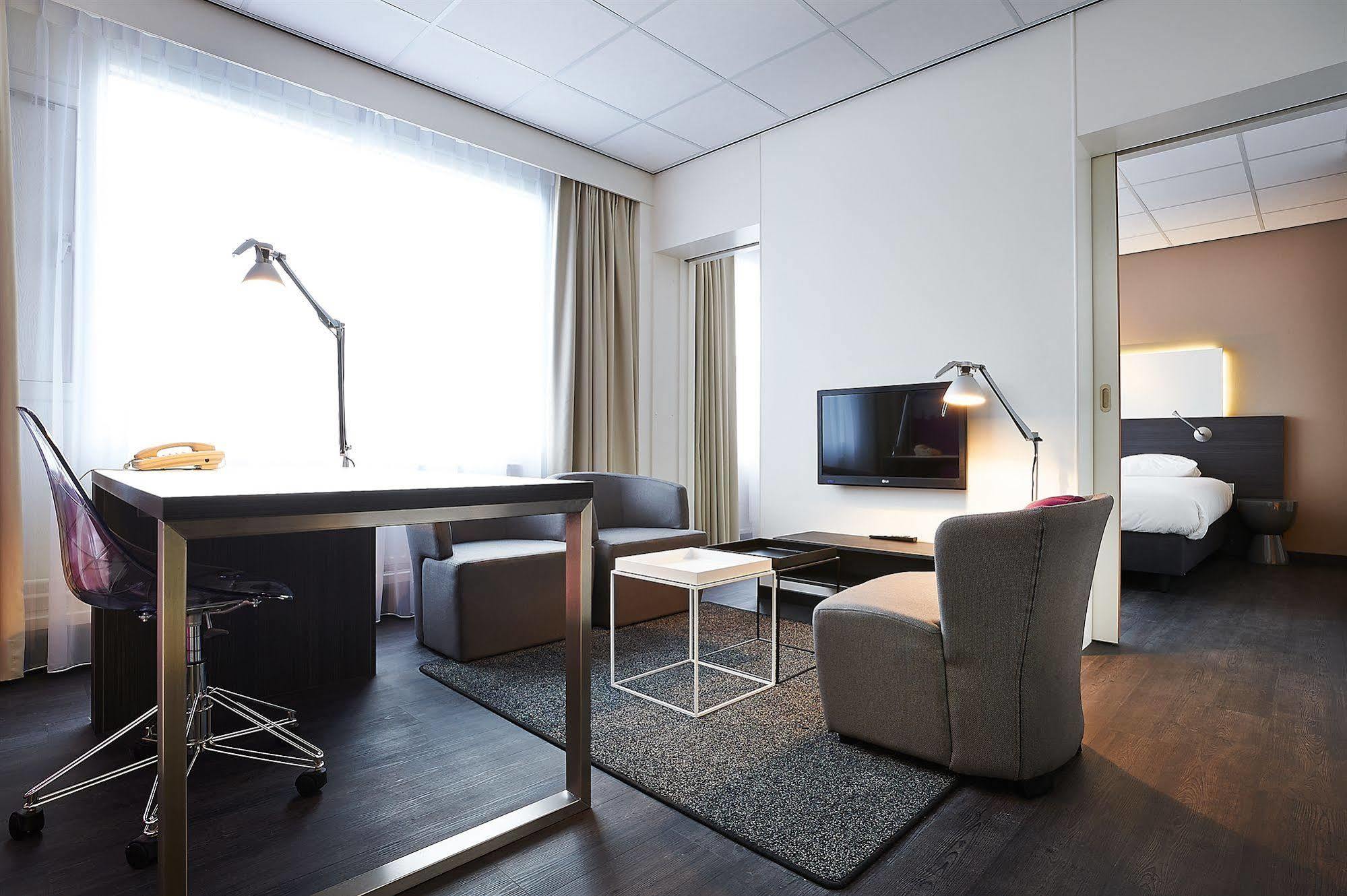 Postillion Hotel Dordrecht Dış mekan fotoğraf
