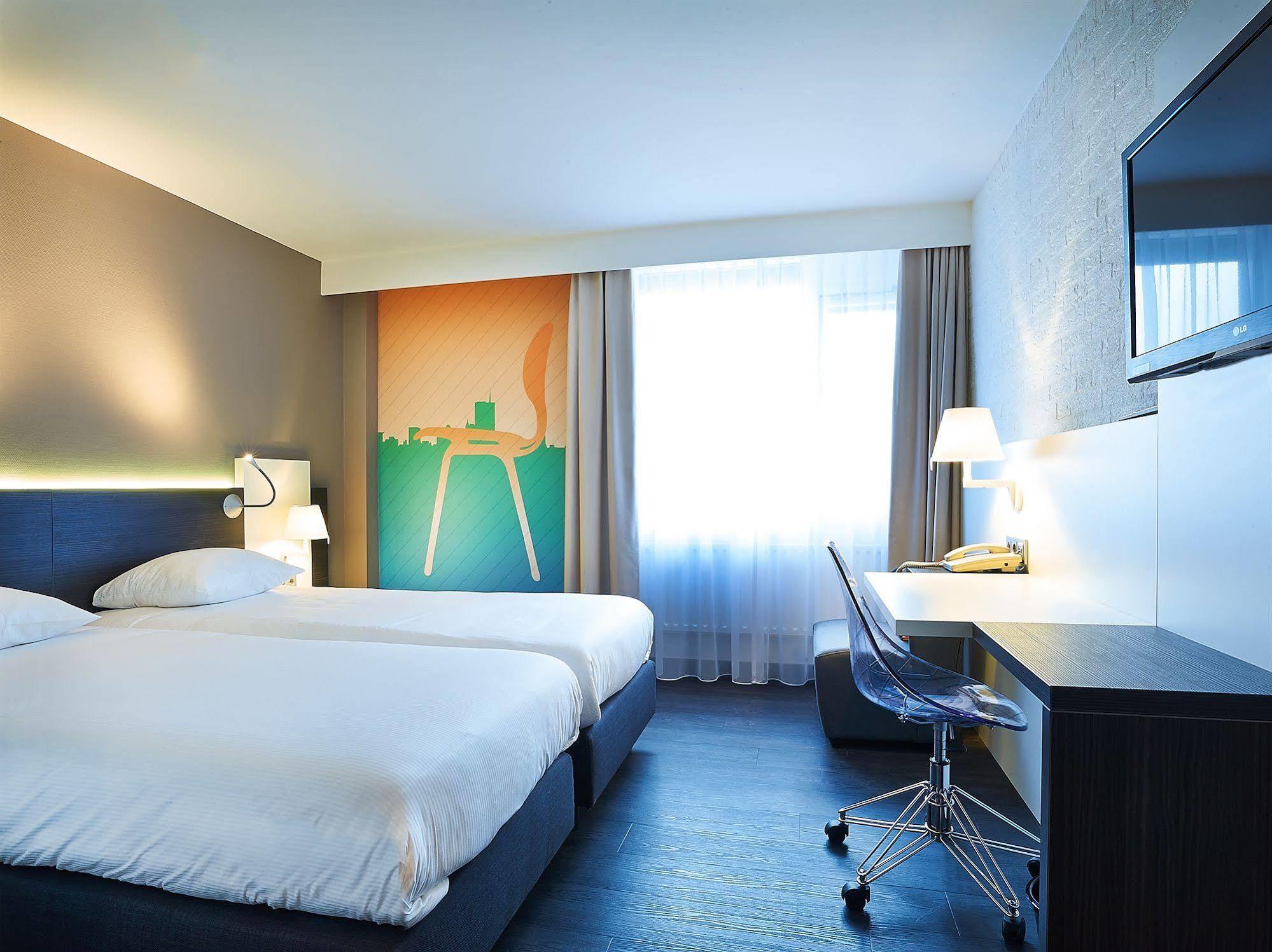 Postillion Hotel Dordrecht Dış mekan fotoğraf